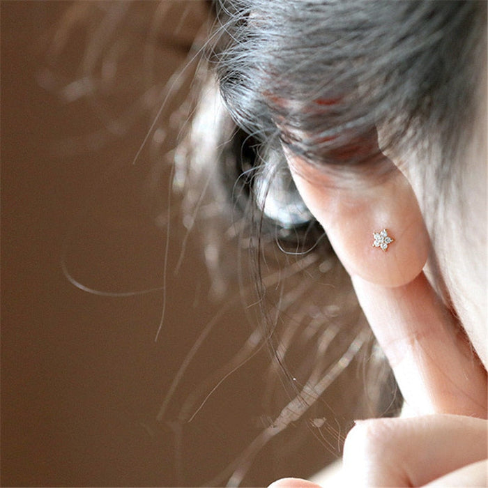 Dainty Flower Stud Earrings Gold